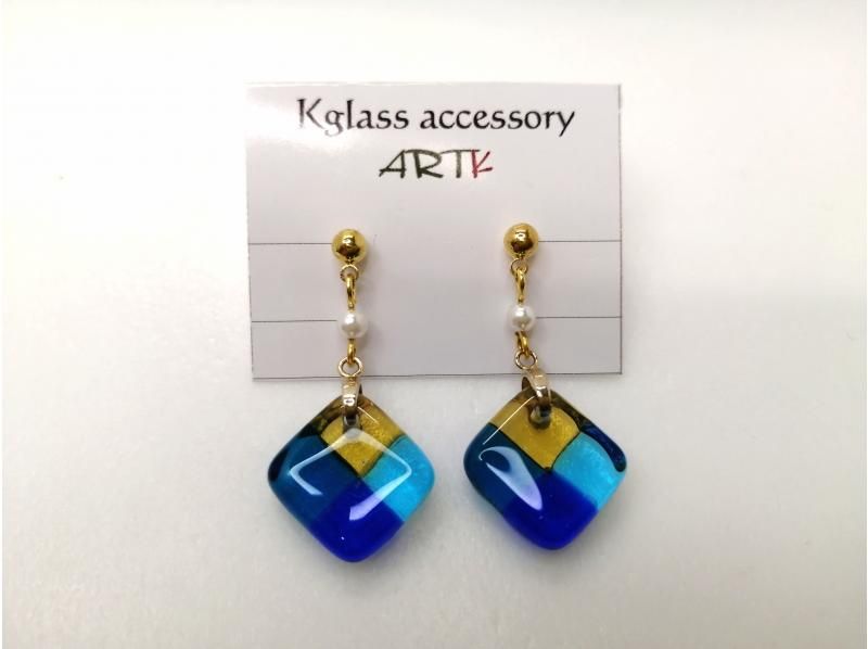 【福岡県・北九州市】ステンドグラスアクセサリー手作り体験、門司港駅３分！ ﾋﾟｱｽ/ｲﾔﾘﾝｸﾞ/ﾈｯｸﾚｽ/ﾌﾞﾚｽﾚｯﾄ/ﾍﾟﾝﾀﾞﾝﾄの紹介画像