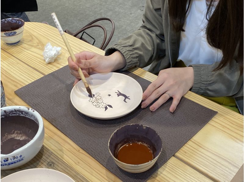 [京都/ Umekoji]繪畫陶藝體驗・從一個人到您的家人，朋友和情侶可以體驗的車站2分鐘！の紹介画像