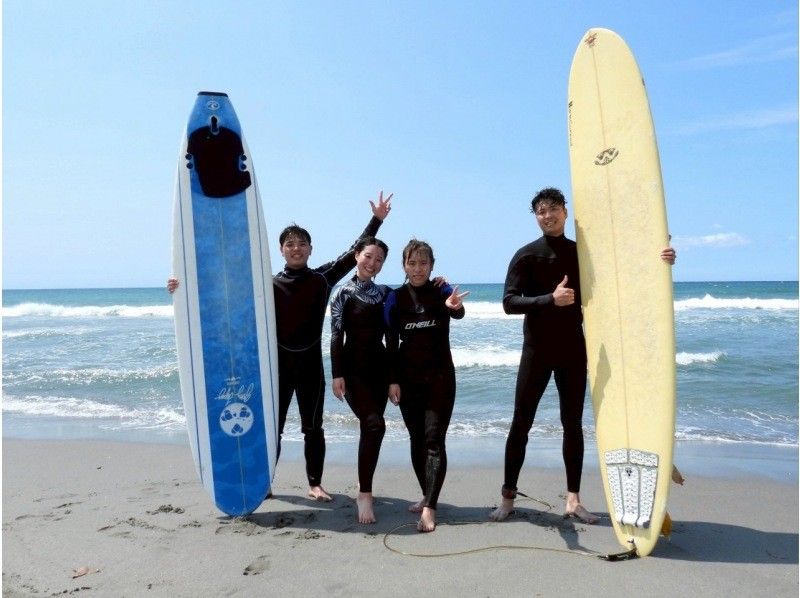 [Surfing experience] Surfing class by an NSA 3rd class certified rider ☆ Photography included ☆ Debut surfing at the best location!の紹介画像