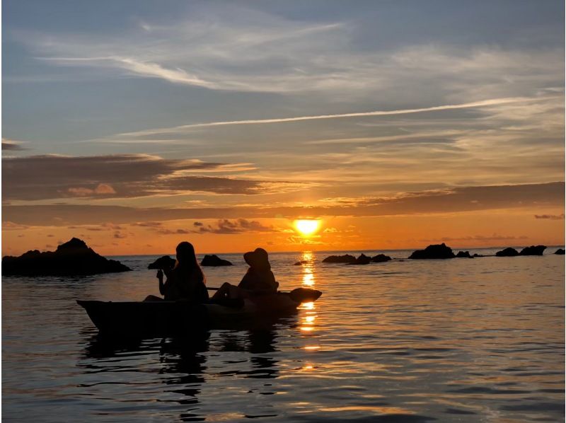 [Great value for 4 or more people!] Mangrove & Sunset Kayaking {Reservations available on the day, ages 2 and up, free photo data, hot shower}の紹介画像