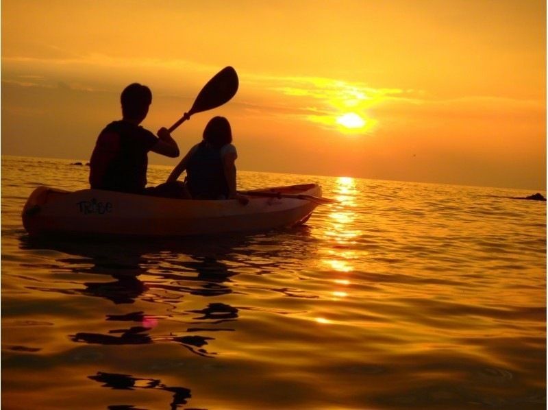 Super Summer Sale 2024☆One child free! Ages 2 and up◎Sunset kayaking♪《Reservations available on the day, free photo data, smartphone case rental, hot water shower》の紹介画像