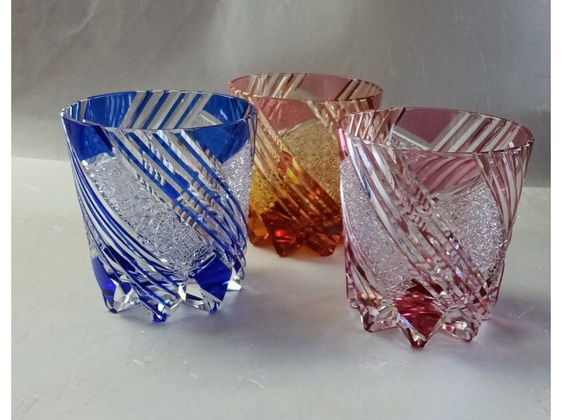 【千葉・稲毛】江戸切子のお皿を作ろう！作ったお皿は当日お持ち帰りOK！お子様からご高齢の方までご参加頂けます。の紹介画像