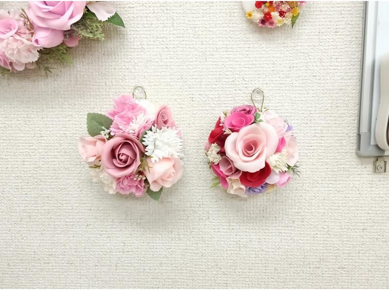 お花と香りのインテリア♪【フラワーアロマドーム】丸くて可愛いお花のアイテム♪香りを付けて癒やされましょう。の紹介画像