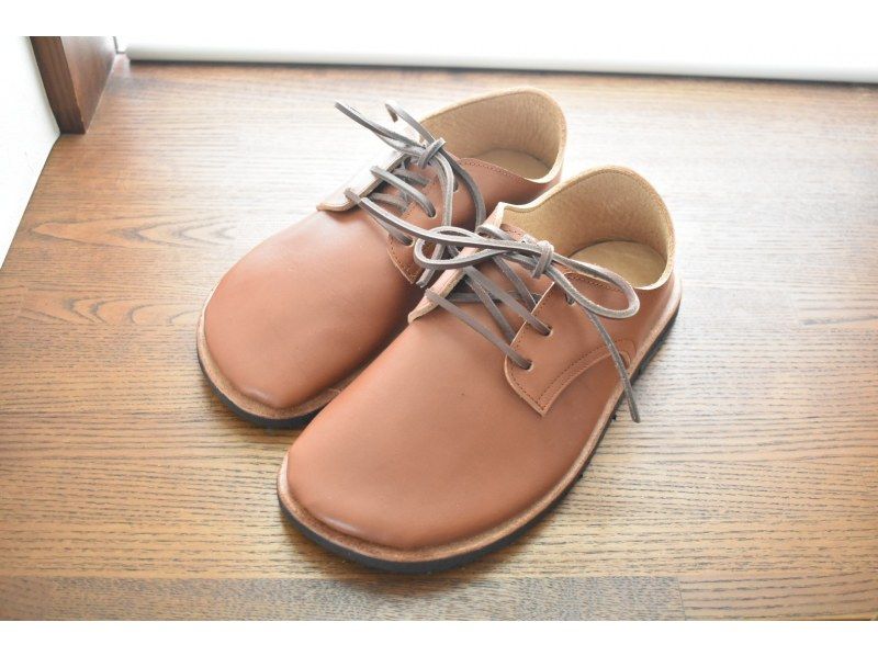 【東京・調布】「袋縫い靴」手縫いの縫い目が見えず、張り出しがある靴になるため より安定感のある靴になります。（牛革・21cm～27cm）