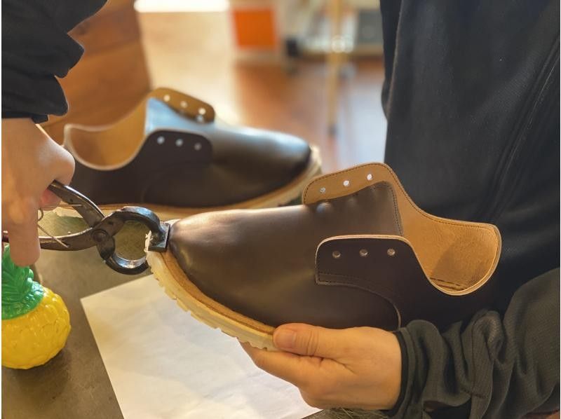 【東京・調布】「スーパーサマーセール2024」あなただけの革靴作り体験！オーガニックレザーで快適な履き心地の「袋縫いひも靴」がつくれます♪の紹介画像