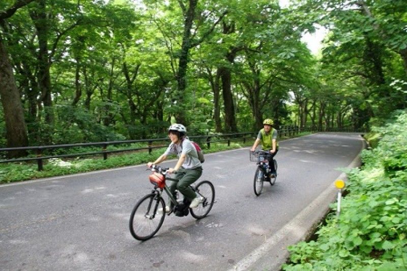 ทัวร์ปั่นจักรยานที่จัดโดย Daisen Tour Desk ซึ่งเป็นสมาคมที่จัดตั้งขึ้นโดยทั่วไปของสำนักงานการท่องเที่ยวไดเซ็น