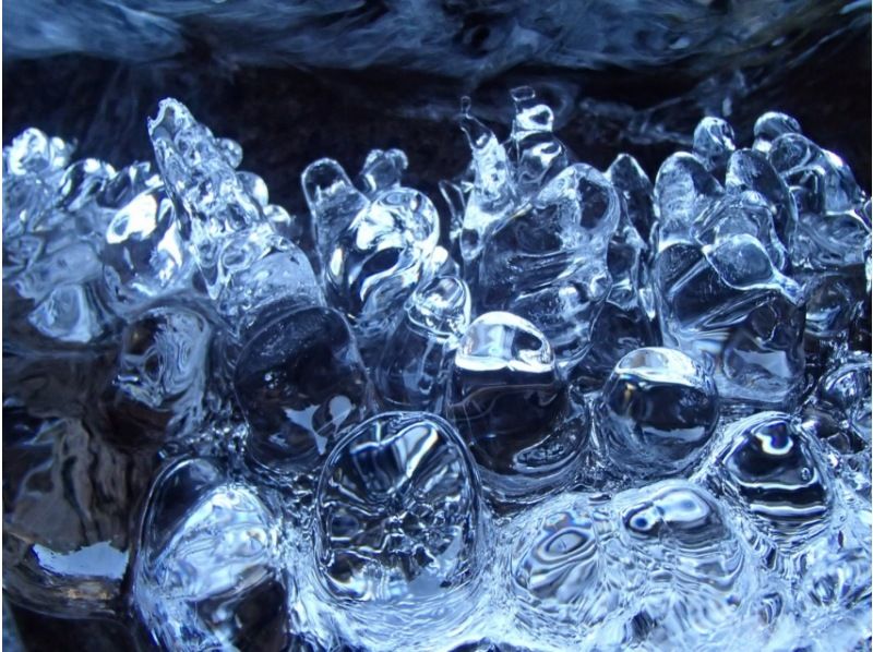 【四万吾妻／群馬 関東】冬の造形美！氷瀑＆氷柱観賞ハイキング・トレッキング1日ツアー『神秘のアイスフォール＋』伊香保、草津温泉も近い◎の紹介画像