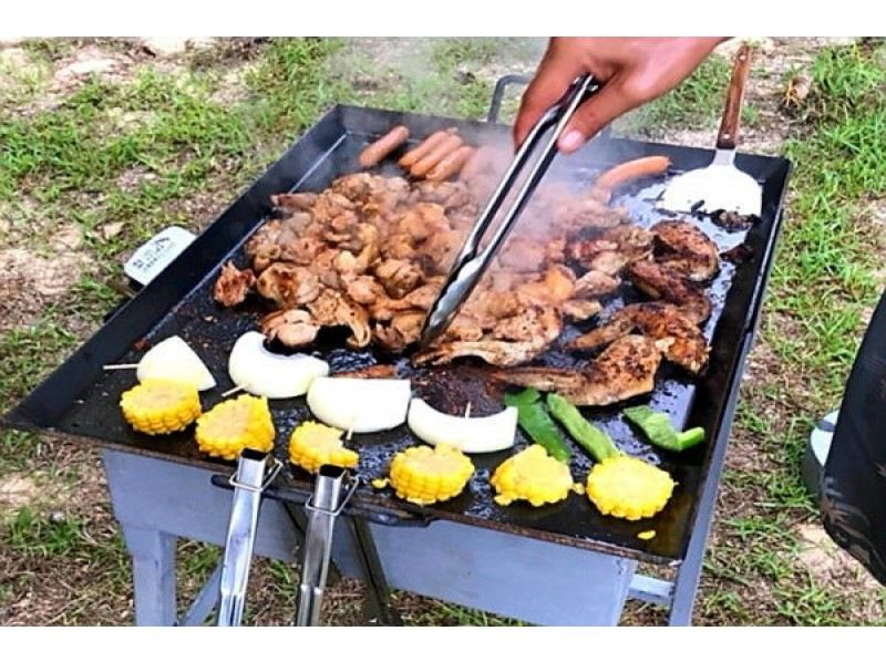 [Okinawa / Motobu Town] [Lovers Beach Ufutahama] [This month's limited edition BBQ plan] / This month's limited BBQ plan that collects local ingredients unique to Okinawa!の紹介画像