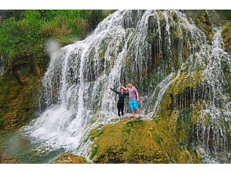 [Okinawa, Yaese] A guided trekking tour with a private guide for one group only! Free equipment rental and photo gift! Conveniently located 30 minutes by car from Naha Airport!の紹介画像