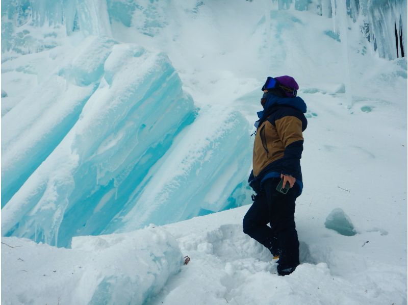 【山形　蔵王】仙人沢氷瀑と樹氷を巡るスノーシューツアー　無料送迎可　多くの人に山形の良さを知ってほしいから【安心価格】のガイド付きツアーの紹介画像