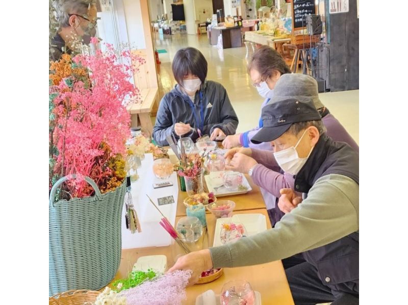 [秋田|橫手]製作感覺“1 / f波動”的植物凝膠燭台の紹介画像