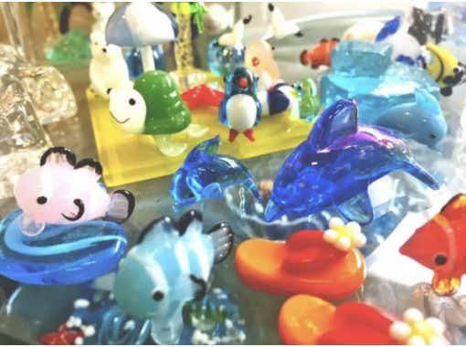 【秋田|横手】雪やキラキラのラメが舞い散る、ガラスのお人形を入れたオリジナルスノードーム作り 【秋田|横手】雪やキラキラのラメが舞い散る、ガラスのお人形を入れたオリジナルスノードーム作り