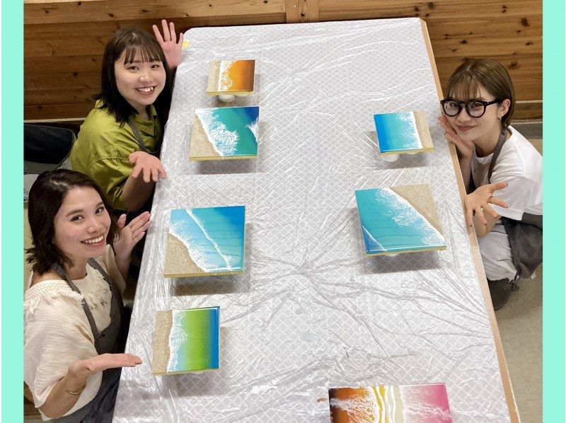 【宮古島】（送料込み！！）自分だけの海を作れる！海レジンボード作り体験。の紹介画像