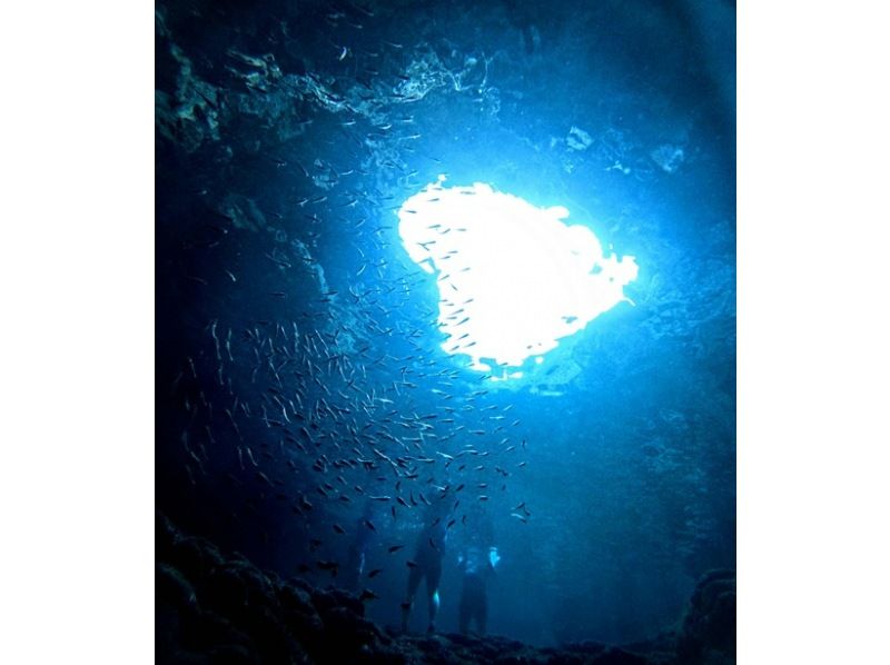 【沖縄・伊良部島】輪廻転生の池ツアー　～生まれ変わりの鍋底へ～ 　の紹介画像