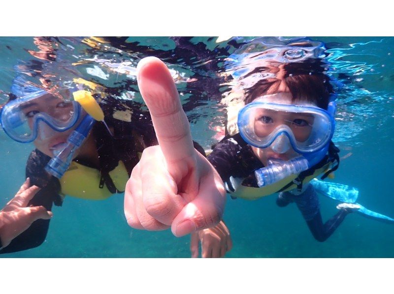 [Okinawa / Miyakojima] Classic blue cave & popular sea turtle snorkel tour! !! 
