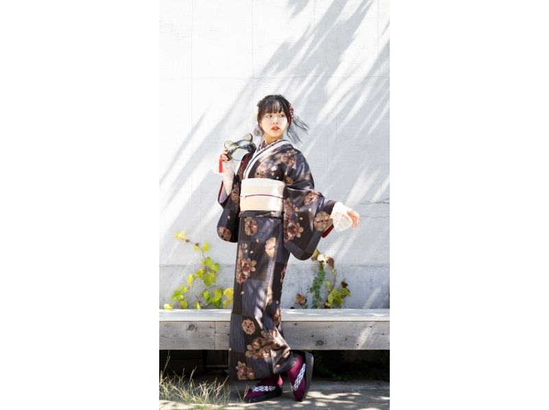 [Tokyo, Ikebukuro] ★The popular retro modern plan★ Enjoy coordinating your outfit with carefully selected antique kimonos♪の紹介画像