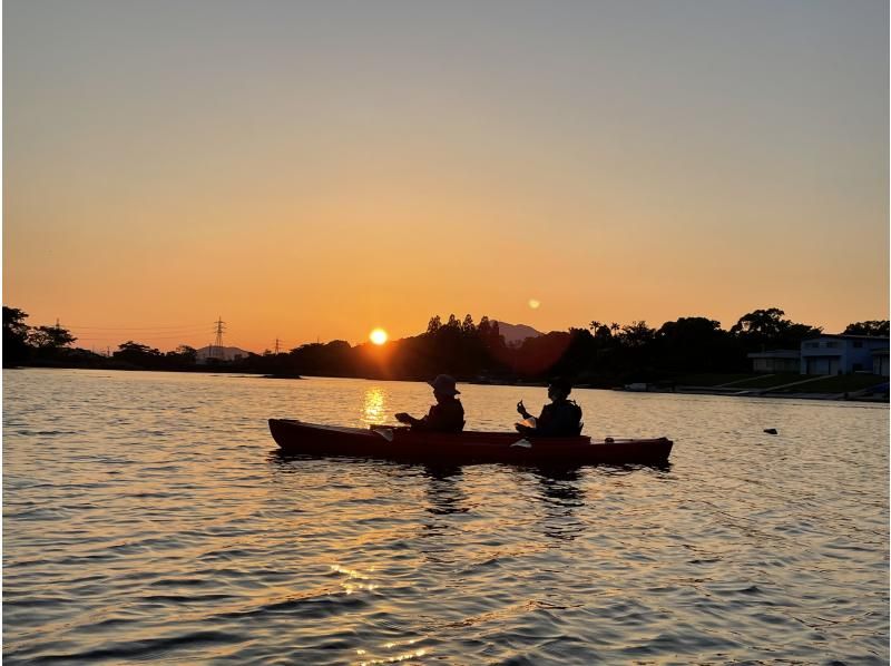 [Kumamoto City, Kumamoto Prefecture] Lake Ezu Sunset Kayak Tourの紹介画像