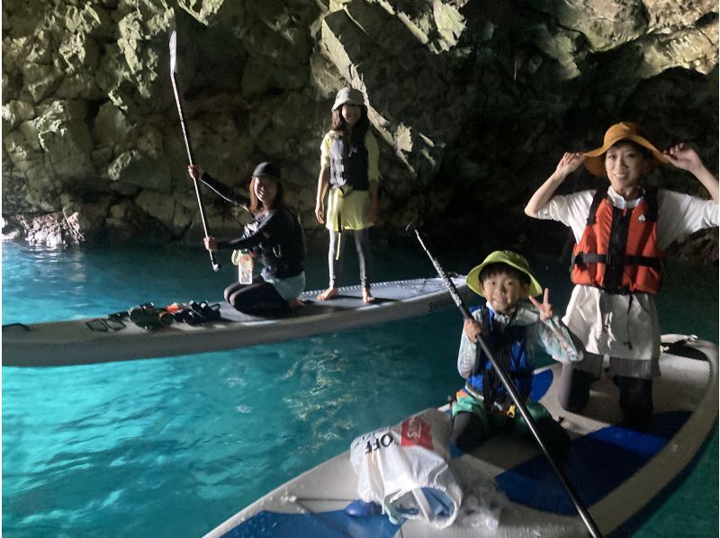 [Hokkaido, Otaru, Yoichi, Shakotan] Enjoy Shakotan Blue and Blue Cave with SUP! ｜1 hour by car from Sapporo, 30 minutes from Otaru｜Let's go to unexplored areas that can only be reached by SUP!の紹介画像