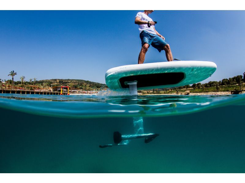 [Okinawa, Nago] The first on Okinawa's main island ☆ Electric foil board, E-foil water gliding! Fliteboard certified school ☆ Filming with Insta360 OK!の紹介画像