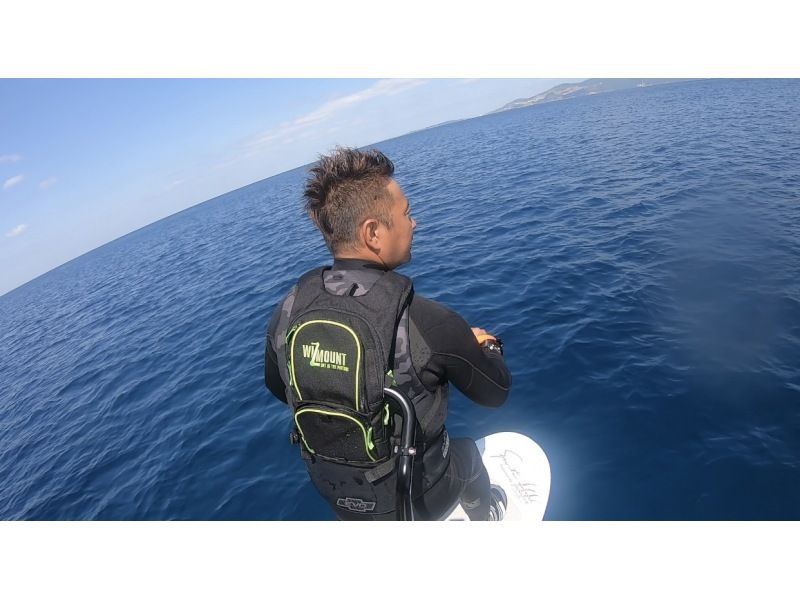 [Okinawa, Nago] The first on Okinawa's main island ☆ Electric foil board, E-foil water gliding! Fliteboard certified school ☆ Filming with Insta360 OK!の紹介画像