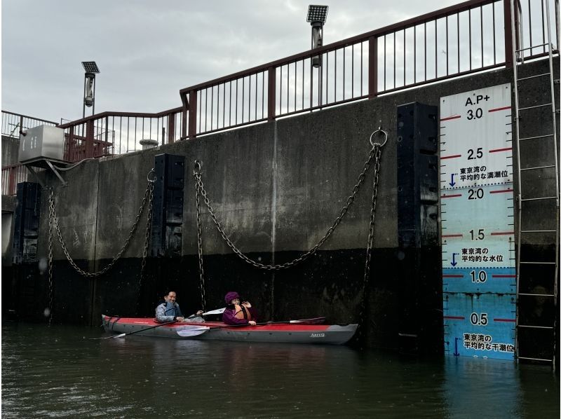 【東京・江戸川】まるでパナマ運河！？運河ミドルカヌーツアー＜初心者～経験者向け＞の紹介画像