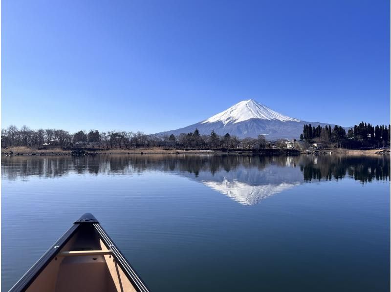 【山梨・河口湖】早朝90分プラン！　富士山を眺めての湖上散歩♪　カナディアンカヌー体験ツアーの紹介画像