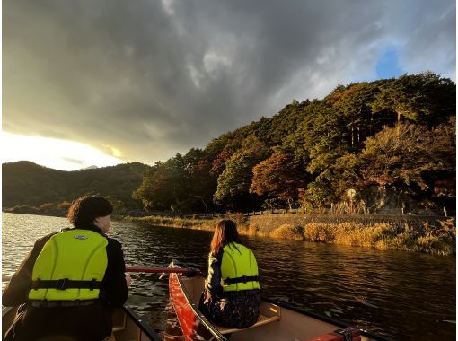 「SALE！」【山梨・河口湖】日中プラン（10時～）富士山を眺めての湖上散歩♪　カナディアンカヌー体験ツアー