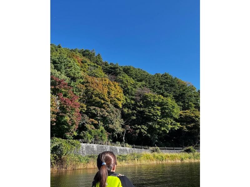 【山梨・河口湖】夕方90分プラン　富士山を眺めての湖上散歩♪　カナディアンカヌー体験ツアーの紹介画像