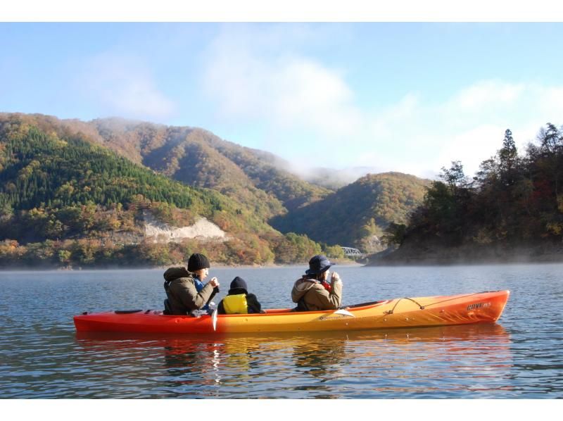 [Fukui Prefecture, Kuzuryu Lake] A large panorama is monopolized! Kuzuryu Lake Kayak Tour Cafe on Lakeの紹介画像
