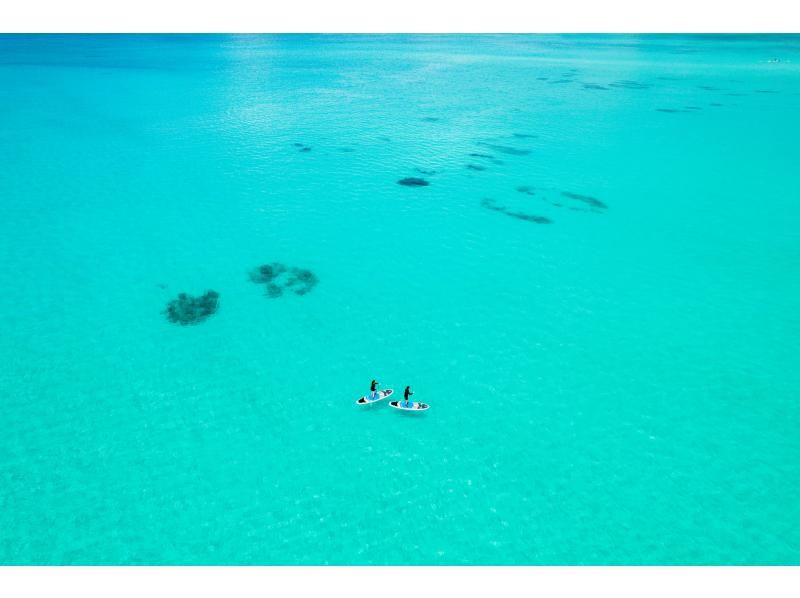 [Okinawa / Miyakojima / Irabujima] SUP cruising tour charter! With drone shooting!の紹介画像