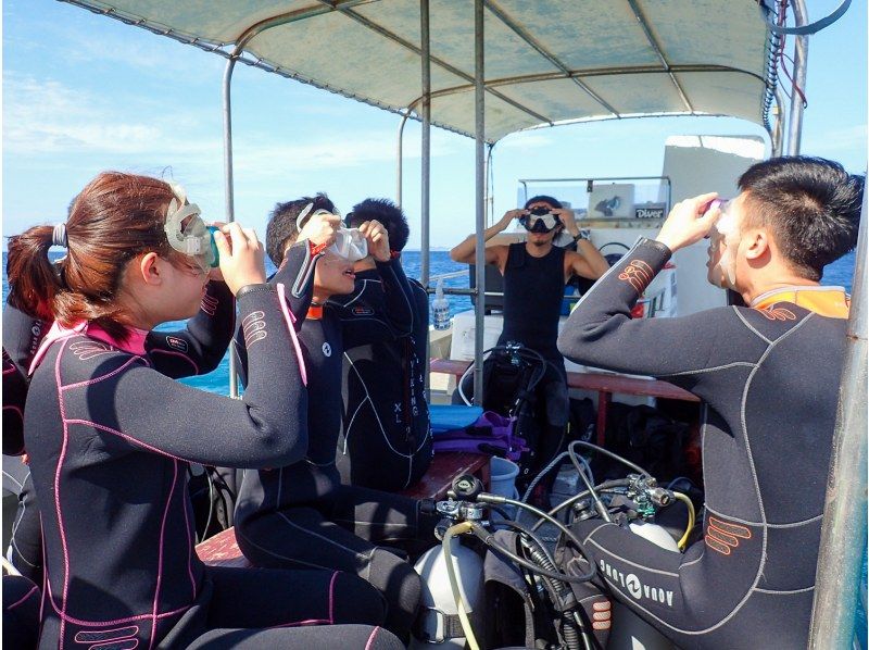[From Ishigaki Island / Kabira] Experience diving course with peace of mind even for the first timeの紹介画像