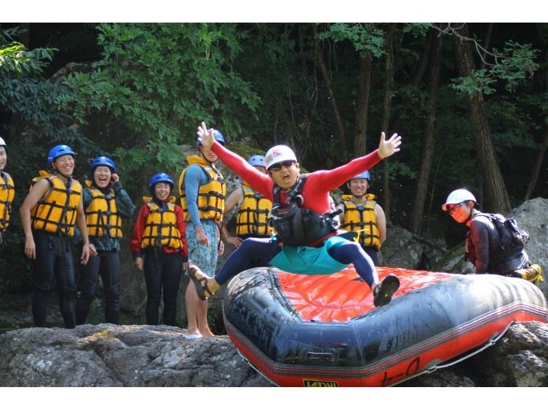 [Gunma / Minakami / Rafting] Participation is OK from the first grade of elementary school! Exhilarating rafting tour "July-"の紹介画像