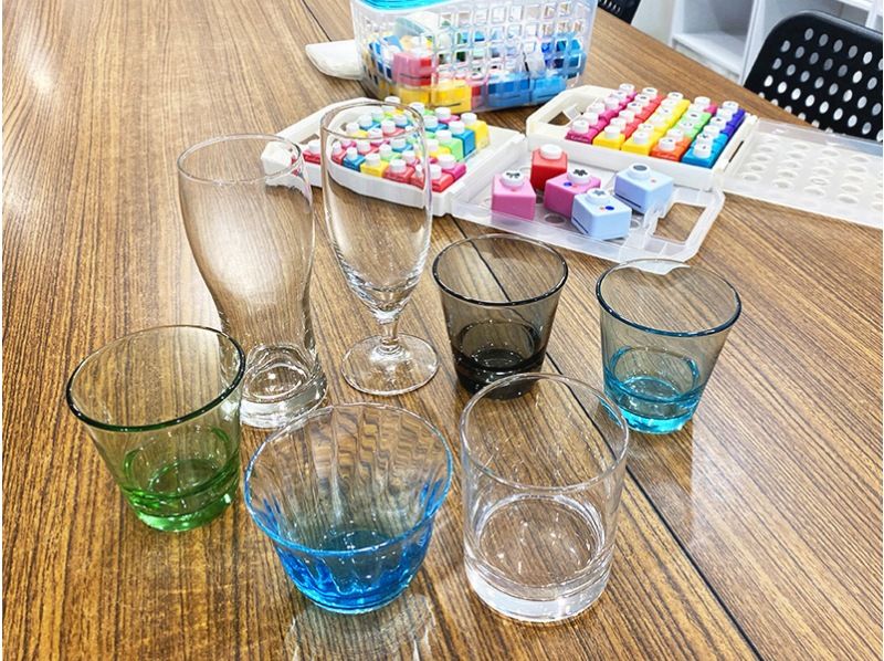 One set reserved each time [Osaka / Namba] ★ Weekday discount available ★ You can choose from over 100 types of stickers! Glass art sandblasting experienceの紹介画像