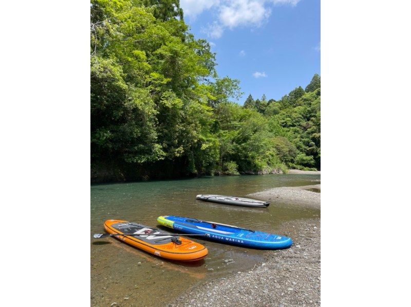 [Kochi / Monobe River SUP] * Approximately 5 minutes from Anpanman MS * ★ SUP experience & BBQ set ★ SUP in the clear stream Monobe River where sweetfish live ♪の紹介画像