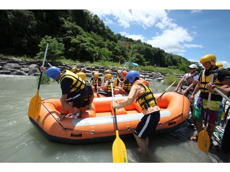 【長野・飯田】なんと！国内最長級！13kmのラフティングで遊んじゃおう♪安心の保健付帯！スタッフ2名/2艇体制は天竜川で当社のみ！^o^(:ランナバウト