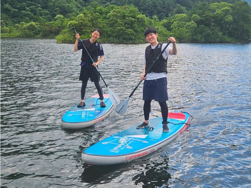 [Fukushima, Urabandai] Experience SUP on a hidden lake with a spectacular view! Beginners welcome & Wetsuits included for peace of mind on cold days♪ <Dogs welcome>の紹介画像