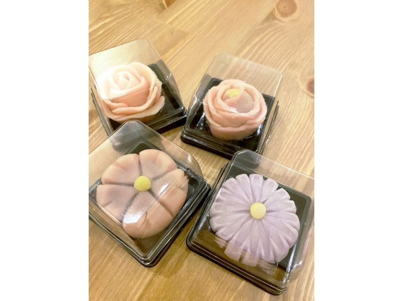 [Experiencing Nerikiri Japanese Sweets in Omotesando] Would you like to experience Japanese culture with a couple or women? Japanese sweets can be taken homeの紹介画像