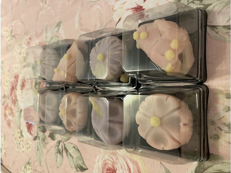 [Experiencing Nerikiri Japanese Sweets in Omotesando] Would you like to experience Japanese culture with a couple or women? Japanese sweets can be taken homeの紹介画像