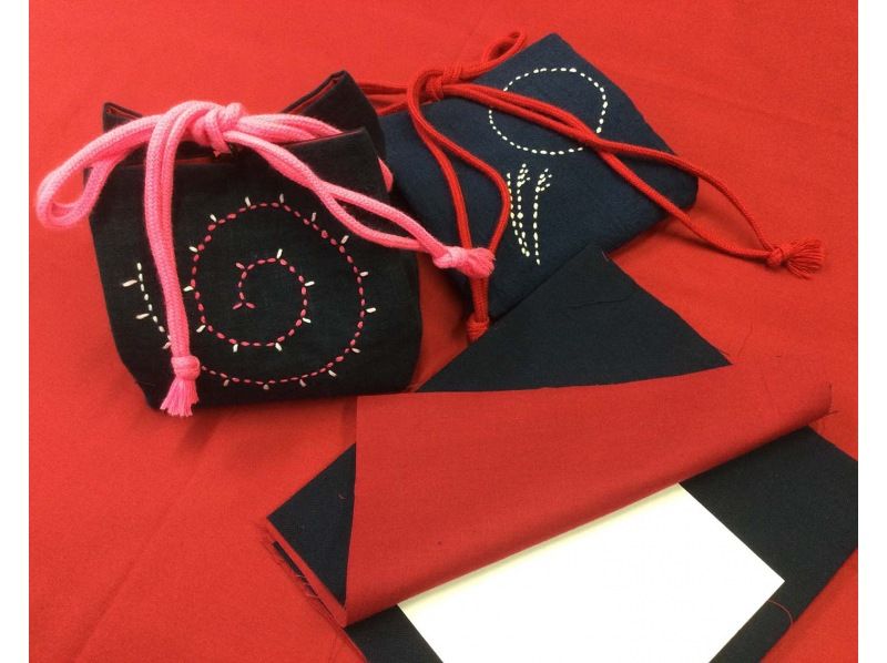 【東京・恵比寿】日本の伝統、刺し子を入れた、花布巾、巾着、ランチョンマットのうち一点を2時間で作る！の紹介画像