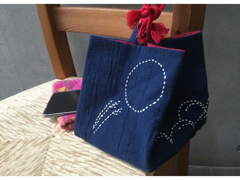 [Tokyo / Ebisu] Make one of the Japanese tradition, sashiko-filled flower cloth, purse, and place mat in 2 hours!の紹介画像