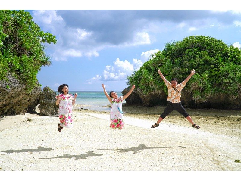 【先着3組様☆SALE開催中】南ぬ島☆石垣島を貸切で周遊＆プロ撮影☆絶景フォトツアー♪石垣島旅行に大人数の参加がお得☆【タイムセールプラン】の紹介画像