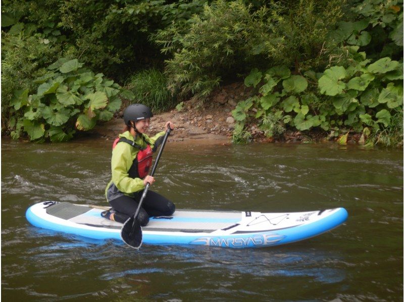 【北海道・ニセコ】☆SUP経験者向け☆流水チャレンジ！尻別川でリバーSUPを体験してみよう！の紹介画像