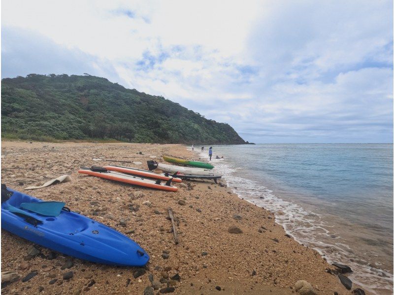 [Okinawa Kumejima] Kayak to Secret Beach!の紹介画像