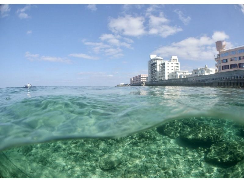 【沖縄・北谷発・近海】ボートで移動10分で潜れる！サンゴ礁の楽園＆お魚天国で気軽に体験ダイビング ☆ライセンス不要・午後から参加OK☆の紹介画像