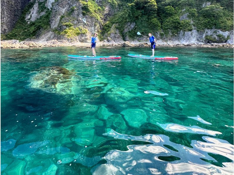 Experience SUP at a spectacular spot with a fantastic view of the Yoichi Blue! Yoichi Blue Cave SUP Tour High-resolution photo data & free snorkel rentalの紹介画像
