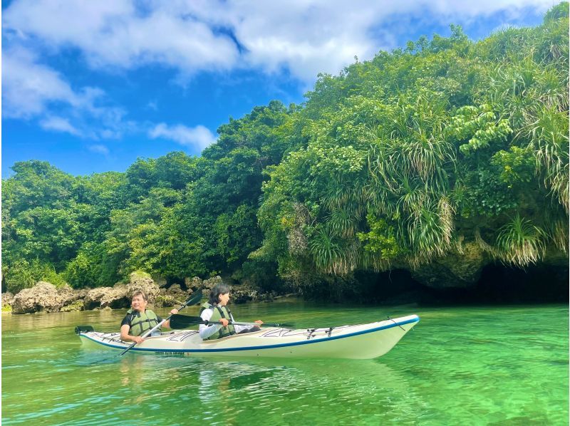 Jomon Tribes' spectacular sea kayaking tour of Okinawa