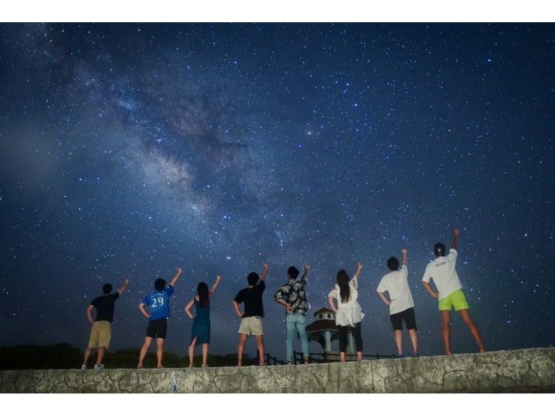 Miyakojima, starry sky photo Students participating in Junta Waki's starry sky photo tour