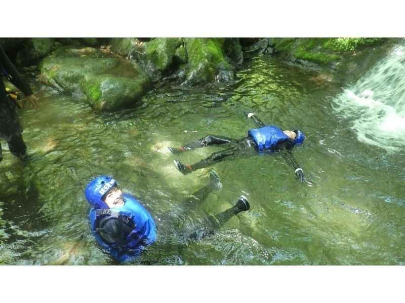 [7/19~Summer Canyoning] Challenge the waterfall! Cool and refreshing! <Free pick-up available> 9/18 is 39 Dayの紹介画像