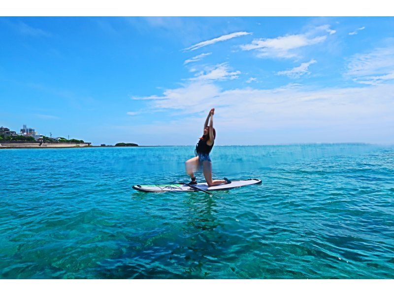 【沖縄・奥武島】"1組のみ"ガイド完全貸し切り！SUP YOGA体験、器材レンタル無料、写真プレゼント！の紹介画像