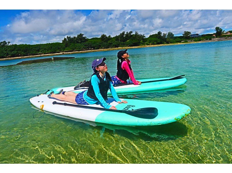 【沖縄・奥武島】"1組のみ"ガイド完全貸し切り！SUP YOGA体験、器材レンタル無料、写真プレゼント！の紹介画像